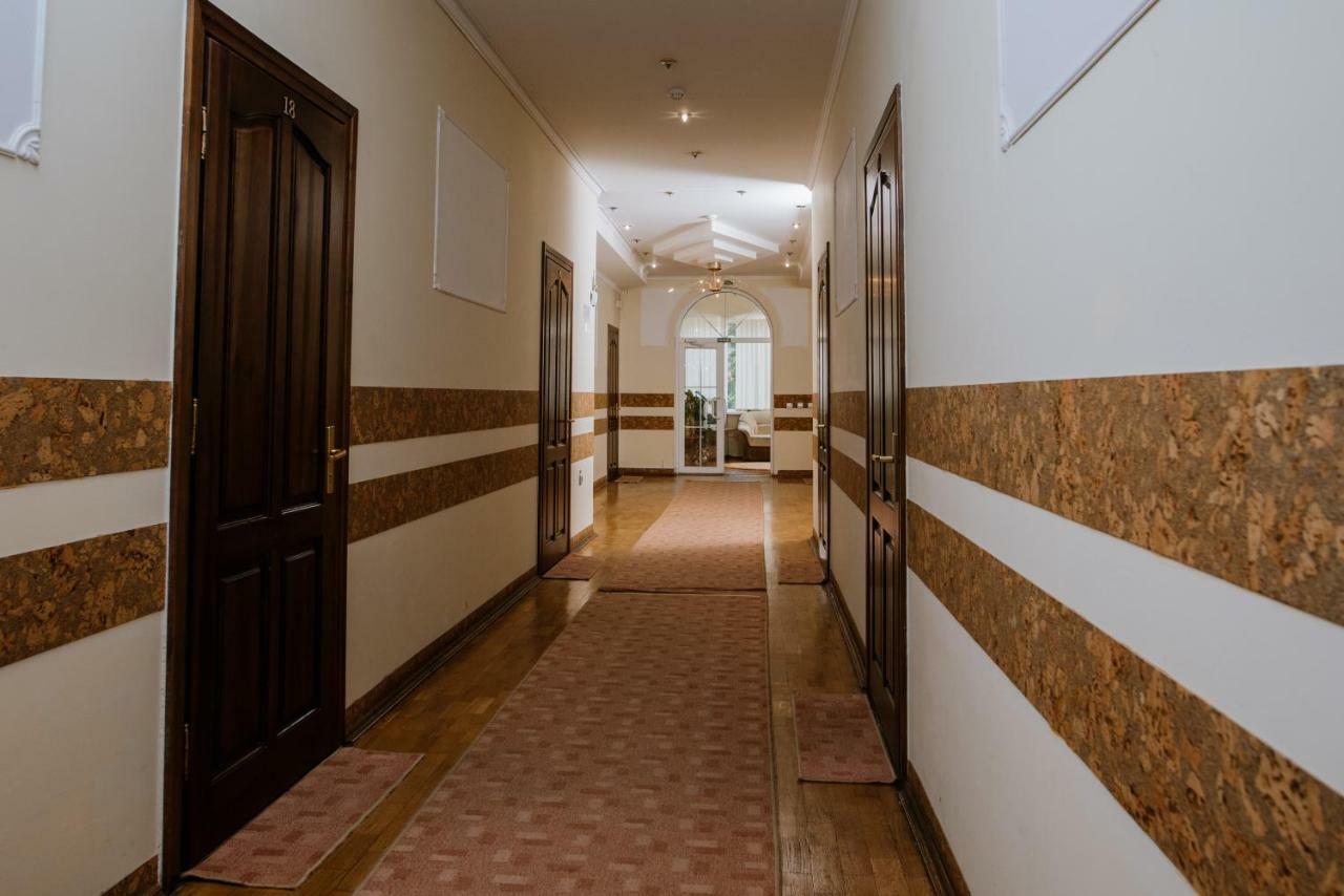 Villa Viktoriya Hotel トラスコヴェッツ エクステリア 写真