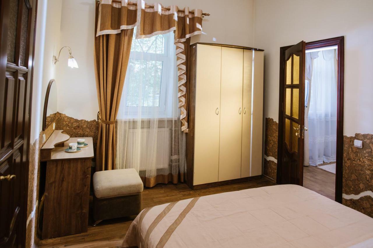 Villa Viktoriya Hotel トラスコヴェッツ エクステリア 写真